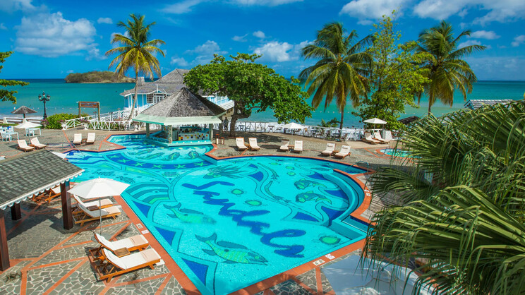 Sandals Halcyon Beach